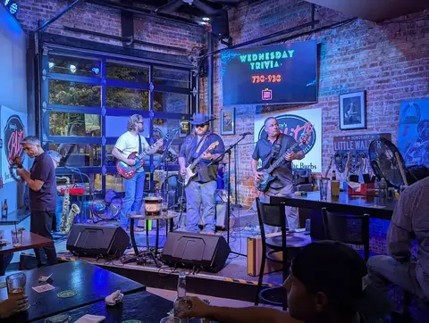 Johnny's Blitz Bar & Grill