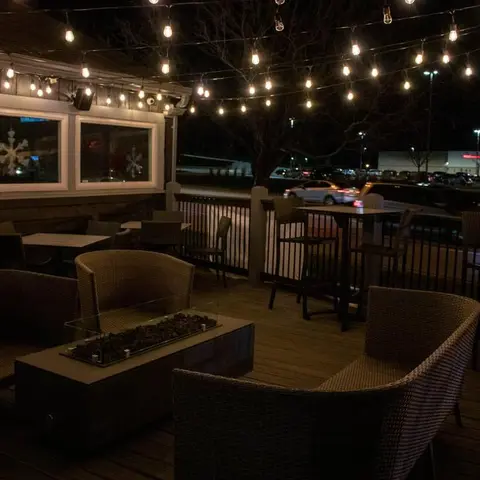 Local Bar & Grille