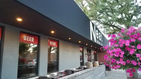 Neat Kitchen + Bar