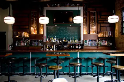 Simone's Bar