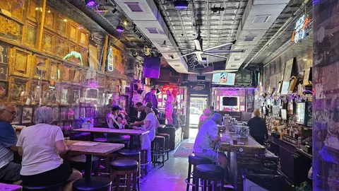 Tootsie's Orchid Lounge